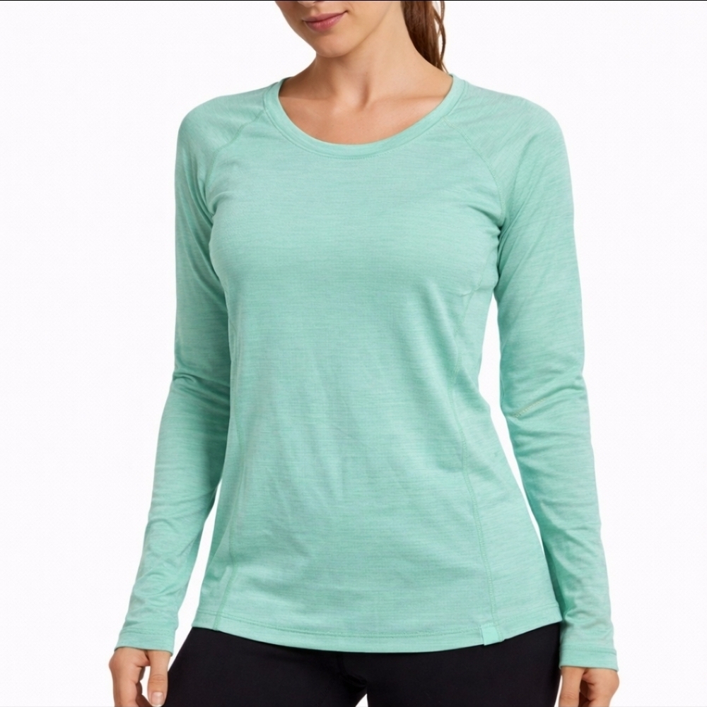 Cory Vines Mint Green Long Sleeve Performance Top Women’s Small